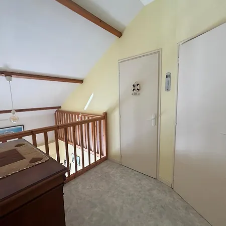 Appartement 3 Chambres Acces Direct A La Plage - Fr-1-197-597 Апартаменты